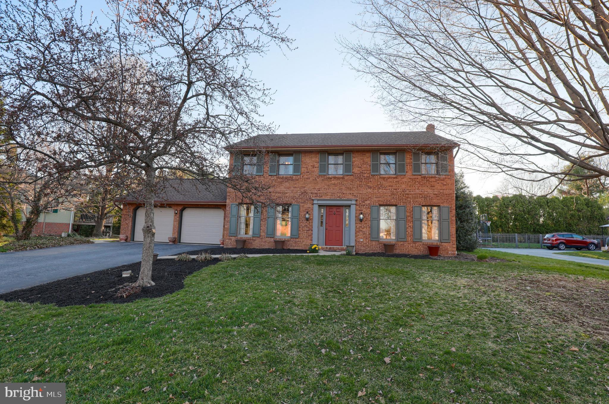 805 Scott Lane Lititz, PA 17543 - Photo 1 of 51