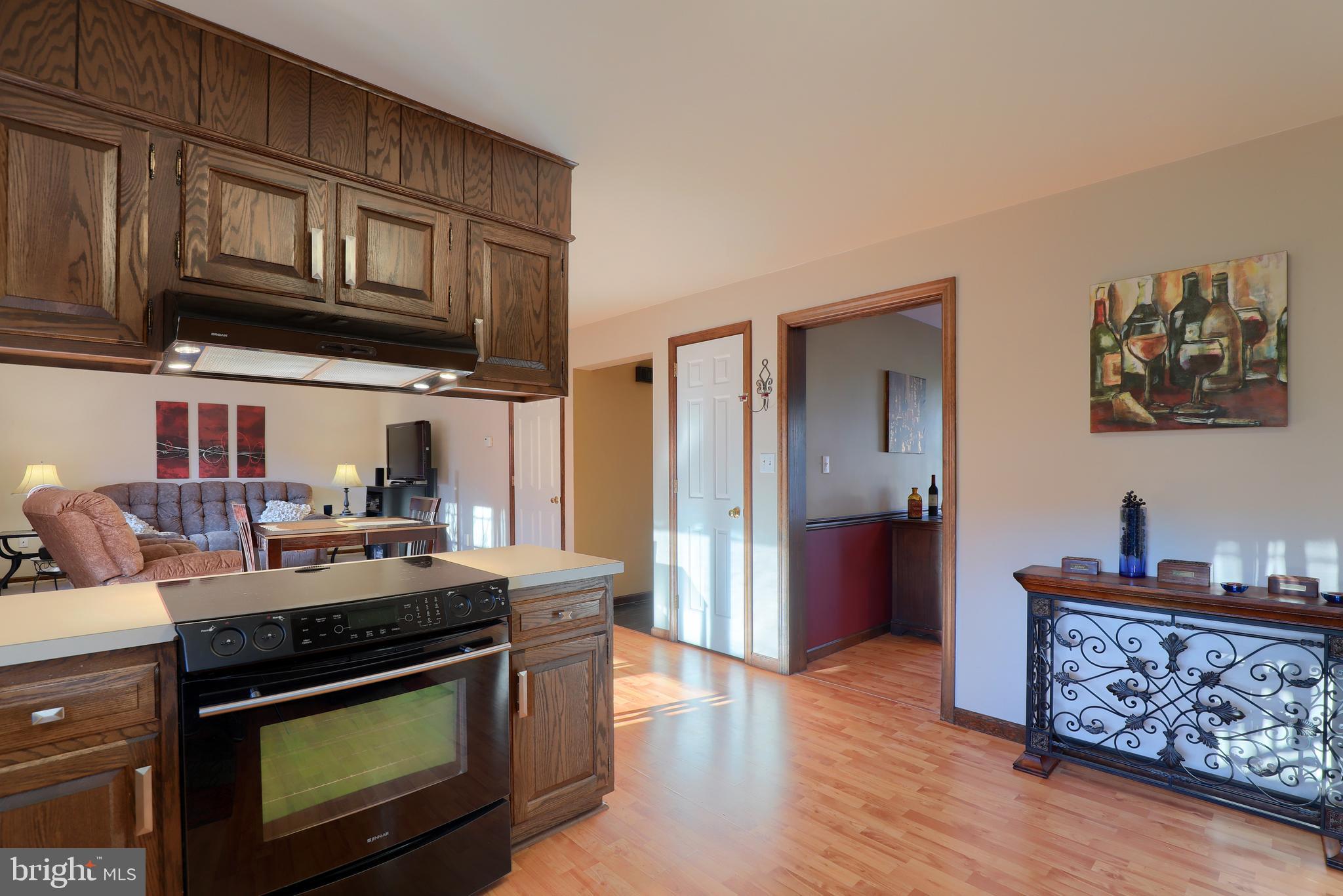 805 Scott Lane Lititz, PA 17543 - Photo 6 of 51