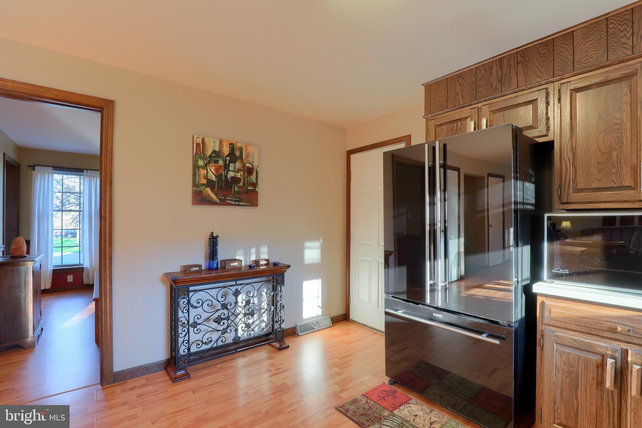 805 Scott Lane Lititz, PA 17543 - Photo 8 of 51