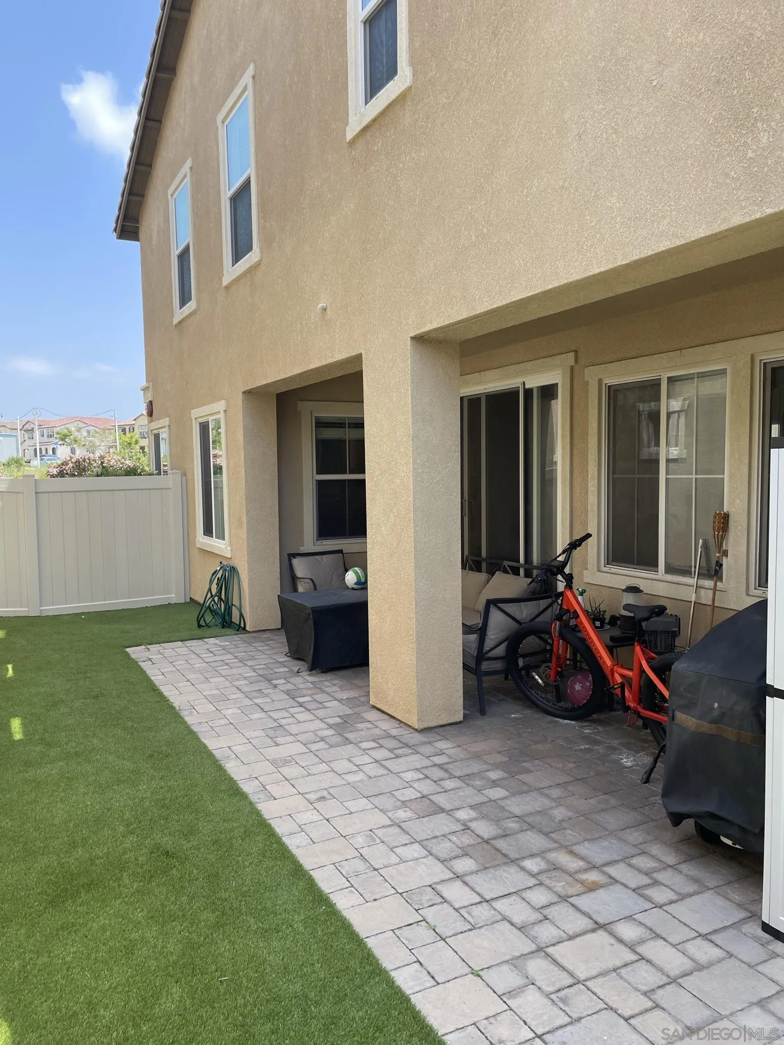 1686 Santa Carolina Road Chula Vista, CA 91913 - Photo 17 of 27
