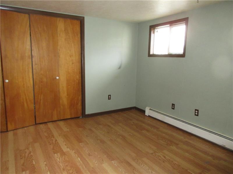 351 West Sunbury Road Butler, PA 16001 - Photo 8 of 14