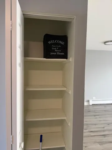 $2,000 | 157 North Gregory Street, Unit 14, Aurora, IL 60504