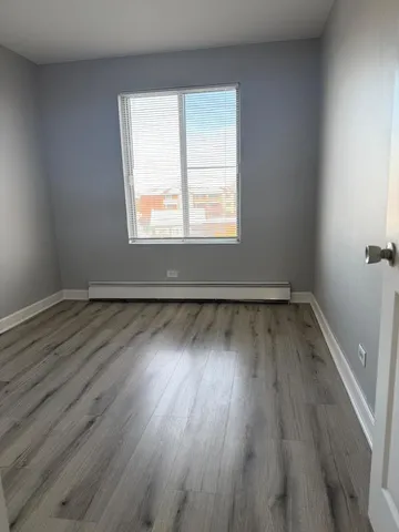 $2,000 | 157 North Gregory Street, Unit 14, Aurora, IL 60504