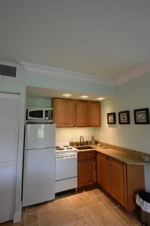 $1,600 | 11863 Wimbledon Circle, Unit 408, Wellington, FL 33414