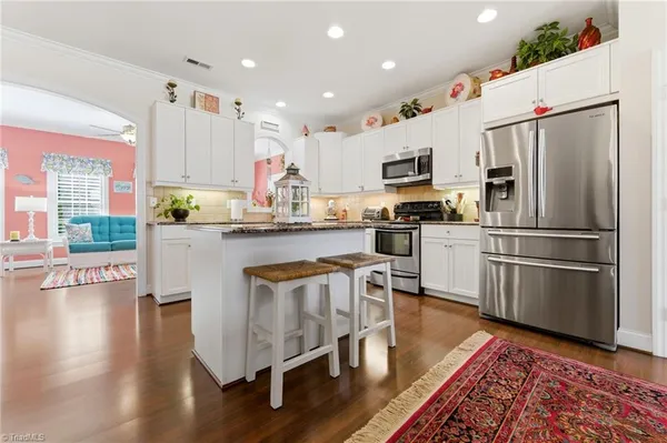 $427,700 | 6821 Stone Gables Drive, Thomasville, NC 27360