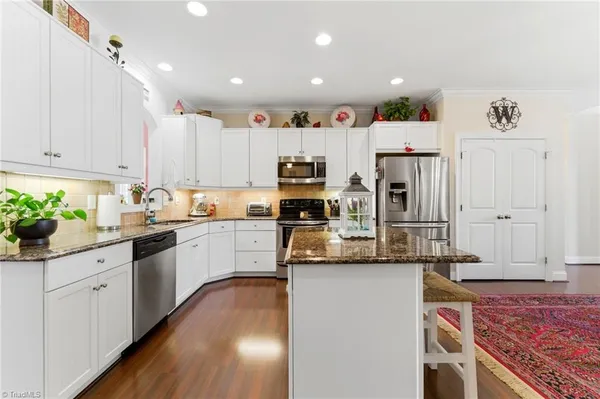 $427,700 | 6821 Stone Gables Drive, Thomasville, NC 27360