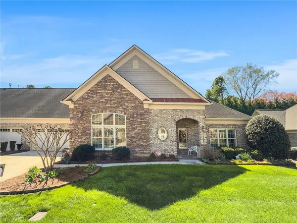 $427,700 | 6821 Stone Gables Drive, Thomasville, NC 27360