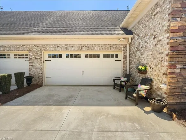 $427,700 | 6821 Stone Gables Drive, Thomasville, NC 27360