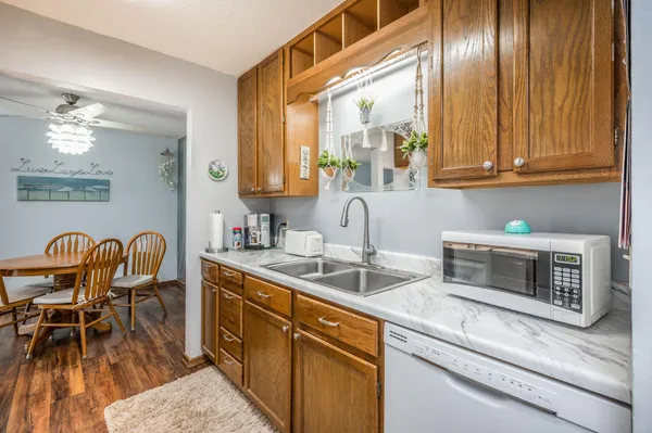 $129,900 | 232 South Dewey Street, Unit 102, Fairmont, MN 56031