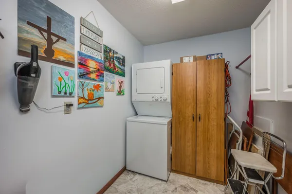 $129,900 | 232 South Dewey Street, Unit 102, Fairmont, MN 56031