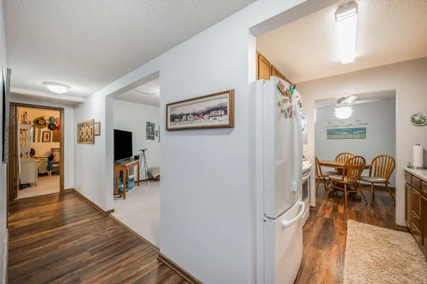 $129,900 | 232 South Dewey Street, Unit 102, Fairmont, MN 56031