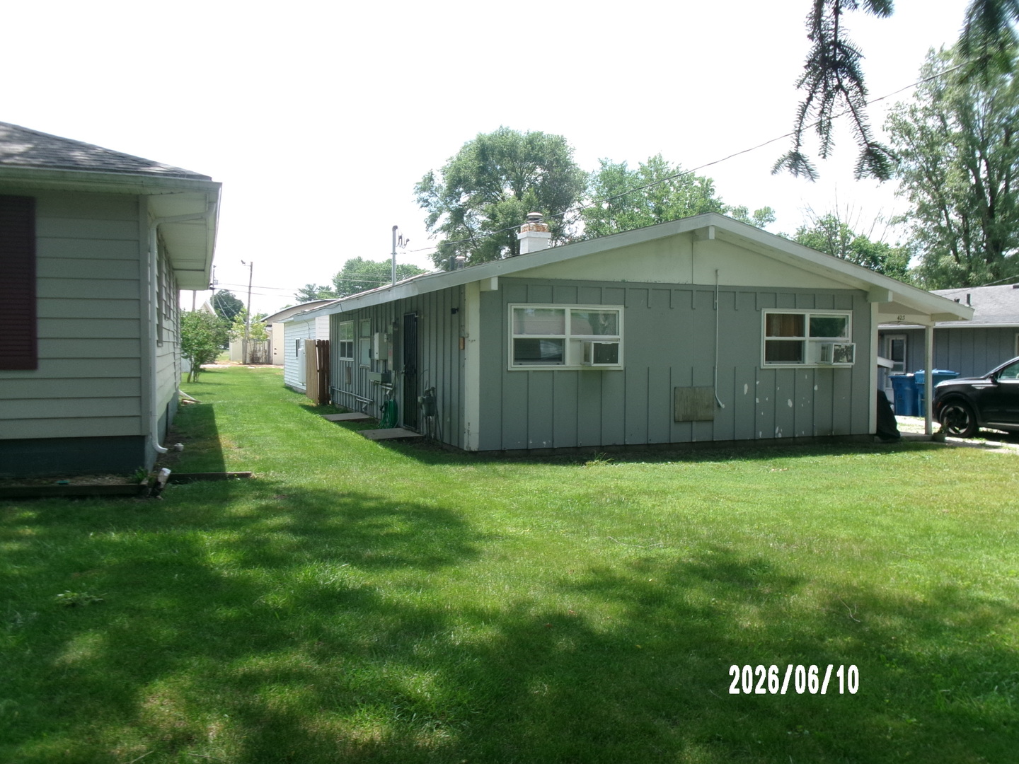 423 West Chestnut Street Hoopeston, IL 60942 - Photo 2 of 6