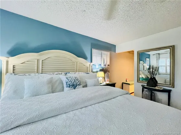 $2,500 | 10044 South Ocean Drive, Unit 102, Jensen Beach, FL 34957