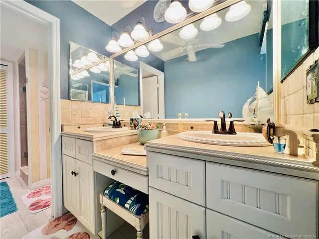 $2,500 | 10044 South Ocean Drive, Unit 102, Jensen Beach, FL 34957