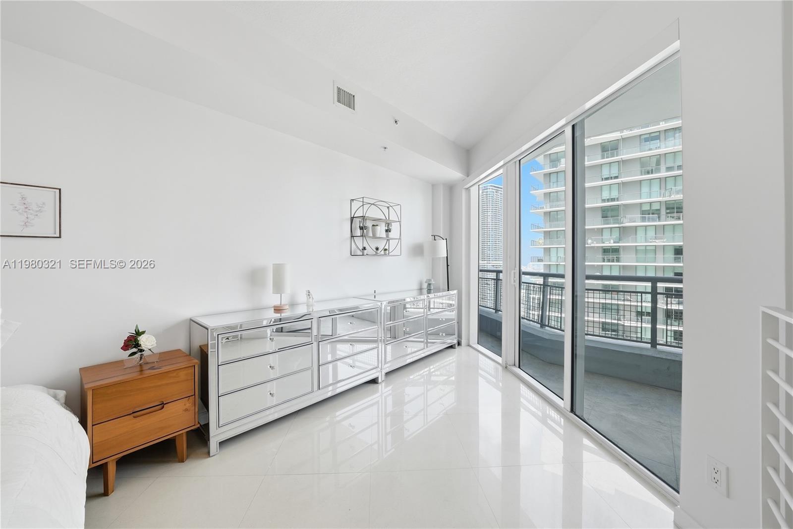 60 Southwest 13th Street, Unit 4414 Miami, FL 33130 - Photo 17 of 56