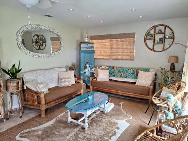 $2,900 | 217 Southeast 2nd Avenue, Boynton Beach, FL 33435