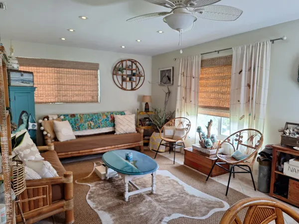 $2,900 | 217 Southeast 2nd Avenue, Boynton Beach, FL 33435