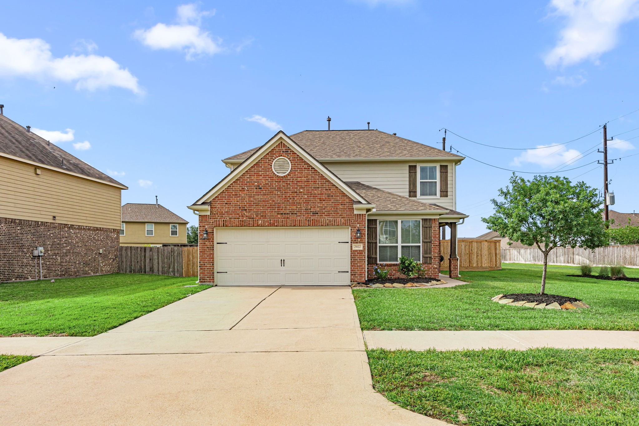 2922 Coachmaker Trail Rosenberg, TX 77471 - Photo 2 of 32 New roof and new fence in 2024!