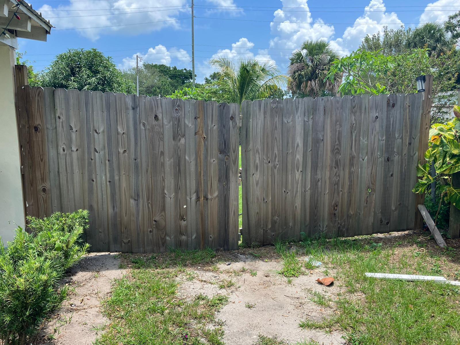 2016 Golfview Court Fort Pierce, FL 34950 - Photo 4 of 7 WhatsApp Image 2024-03-22 at 09.14.50_da