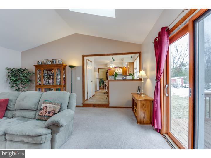 244 Church Road Medford, NJ 08055 - Photo 4 of 25 Family Room
