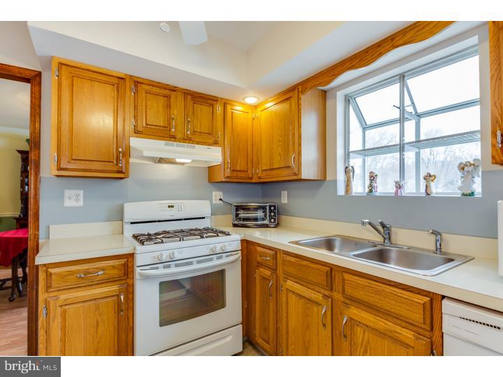 244 Church Road Medford, NJ 08055 - Photo 6 of 25 Kitchen