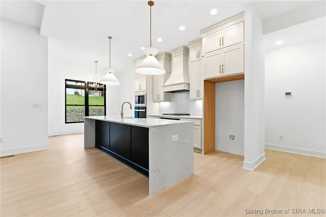 $659,000 | 713 Lillian Way, Jeffersonville, IN 47130