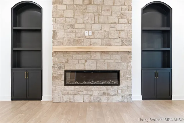 $659,000 | 713 Lillian Way, Jeffersonville, IN 47130