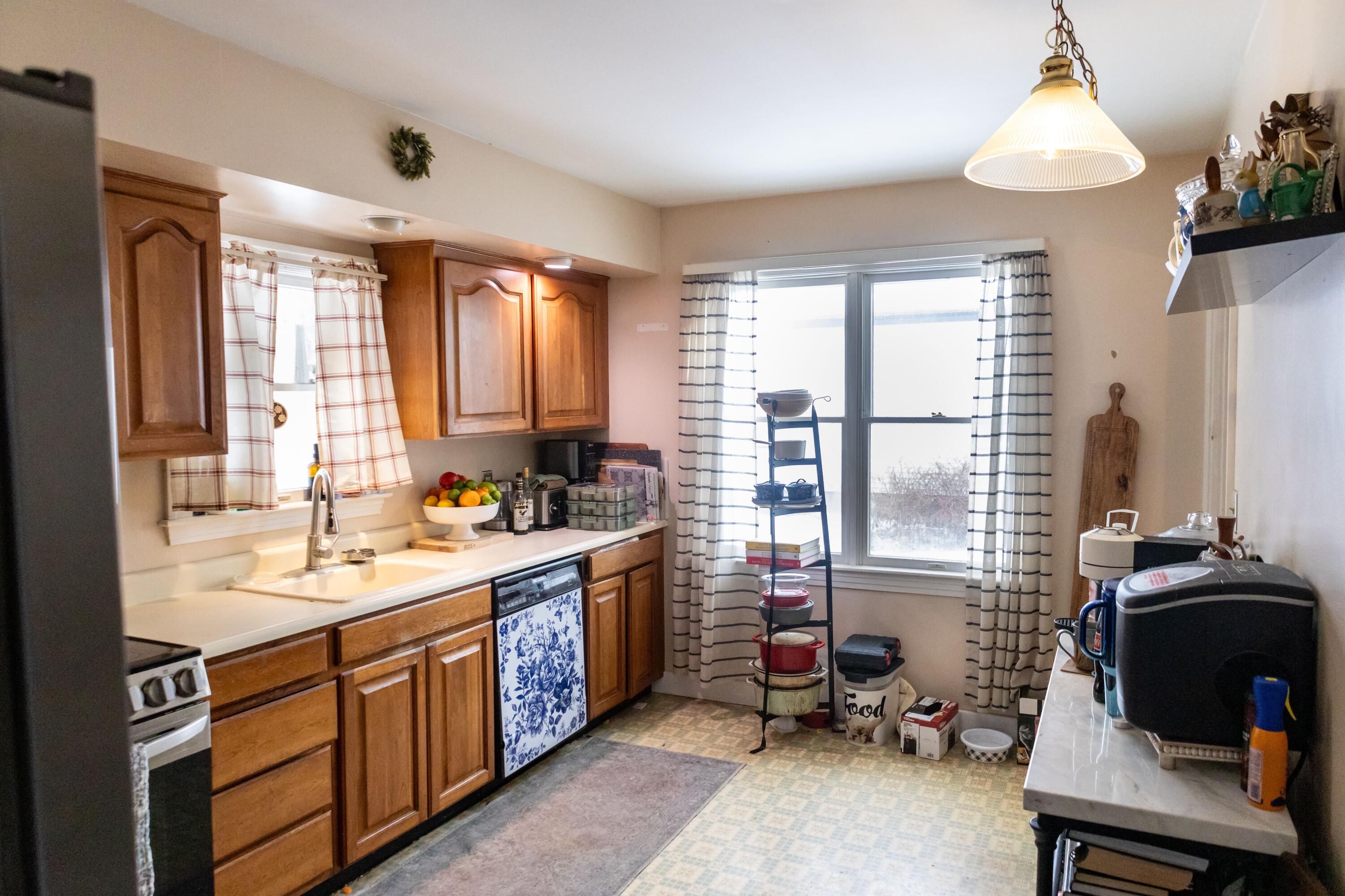 15 North Street Dixfield, ME 04224 - Photo 11 of 52 2D4A2670