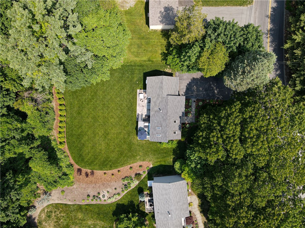 74 Olney Arnold Road Cranston, RI 02921 - Photo 3 of 30 Gallery Image 3