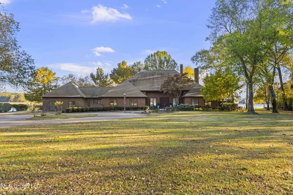 $1,499,999 | 108 Cove Lane, Madison, MS 39110
