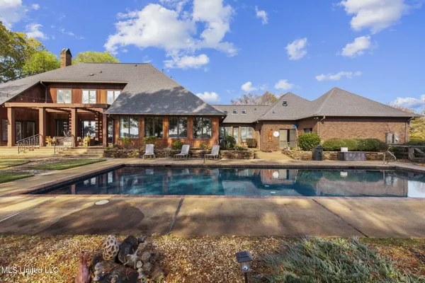 $1,499,999 | 108 Cove Lane, Madison, MS 39110