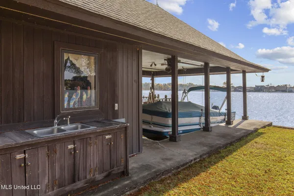 $1,499,999 | 108 Cove Lane, Madison, MS 39110