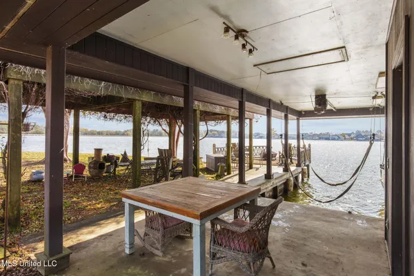 $1,499,999 | 108 Cove Lane, Madison, MS 39110