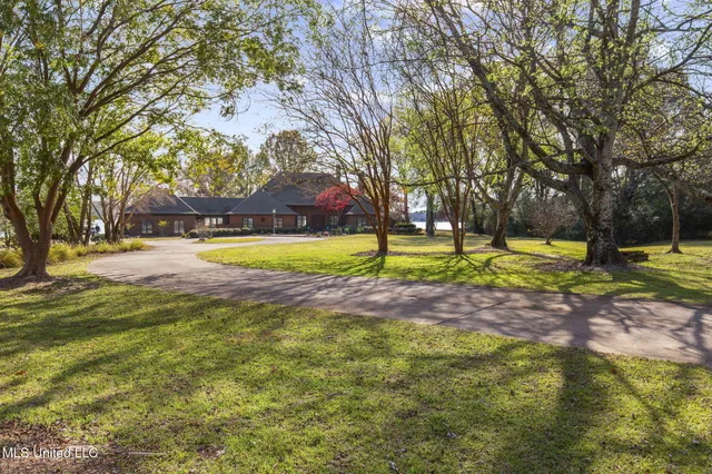 $1,499,999 | 108 Cove Lane, Madison, MS 39110