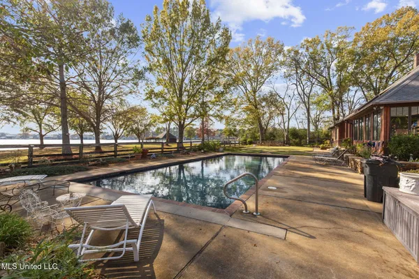 $1,499,999 | 108 Cove Lane, Madison, MS 39110
