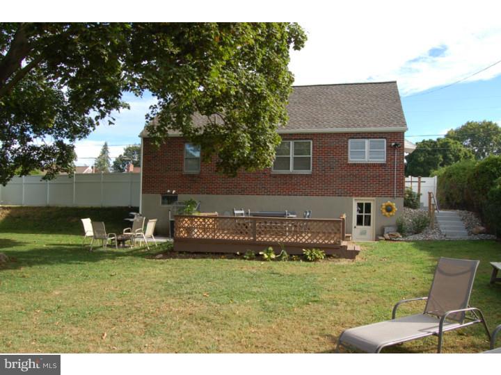 2124 Peters Road Reading, PA 19601 - Photo 3 of 17
