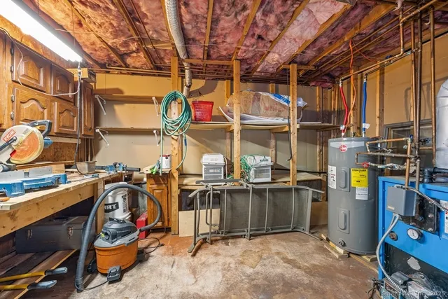 $689,000 | 124 East Street, Wolcott, CT 06716