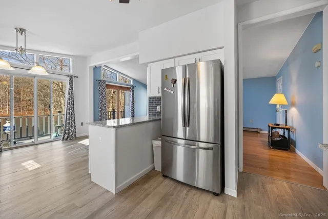 $689,000 | 124 East Street, Wolcott, CT 06716