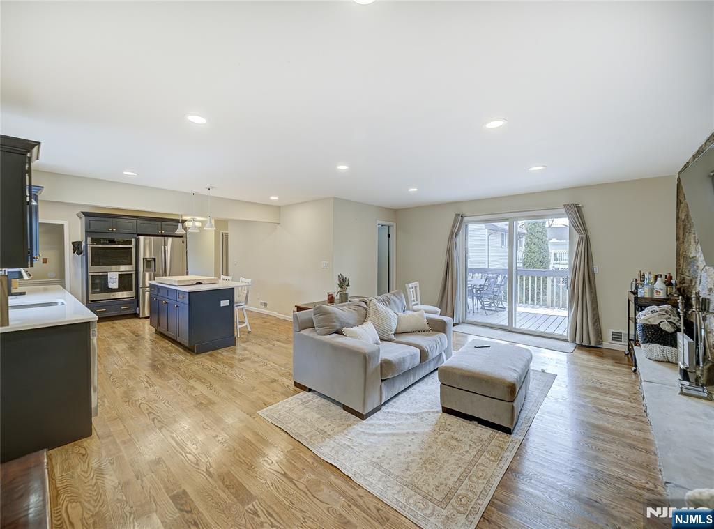 15 Glassboro Road Parsippany, NJ 07054 - Photo 8 of 38