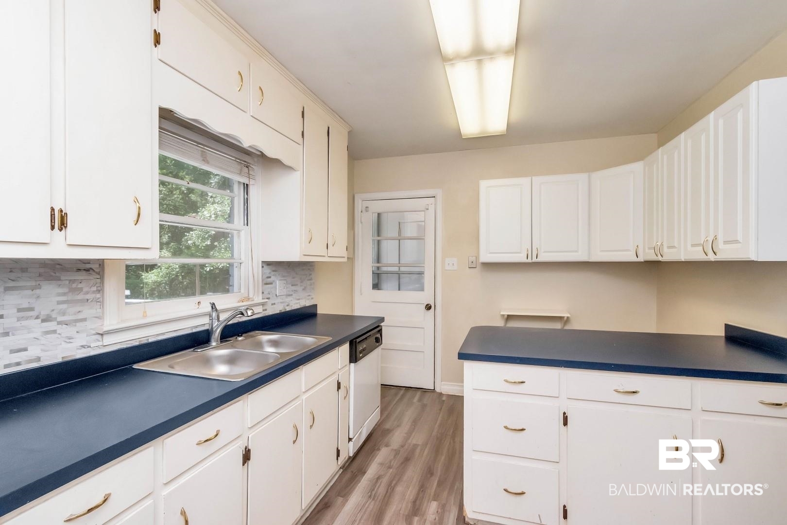102 Blacksher Court Mobile, AL 36606 - Photo 8 of 23