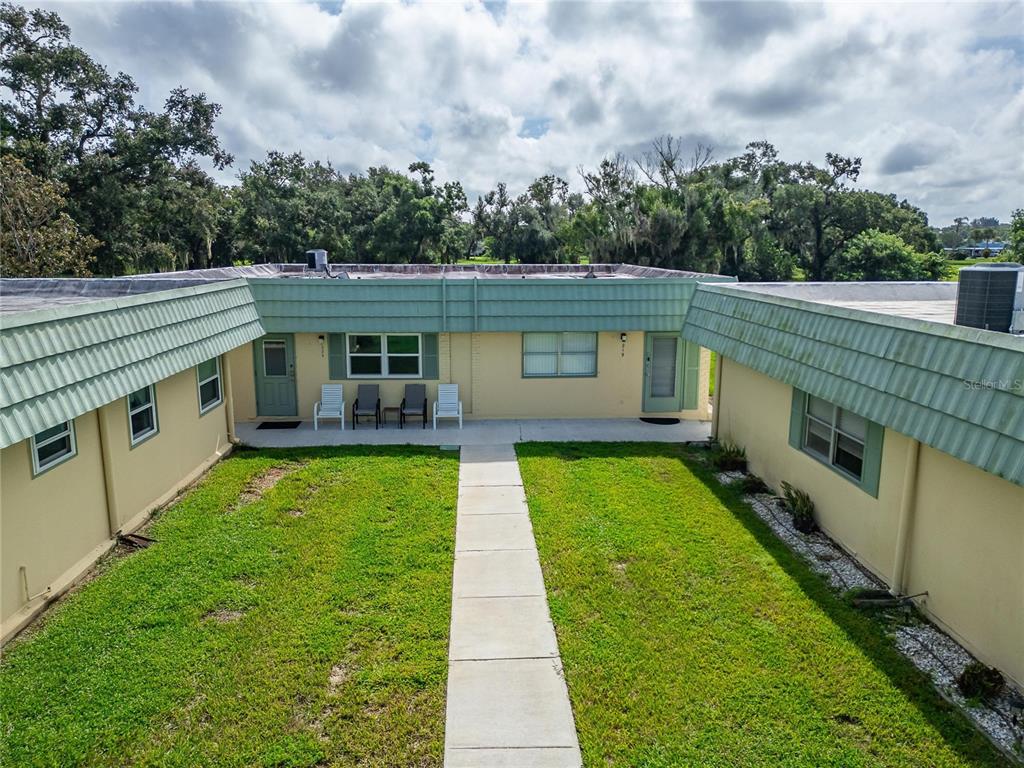 102 Cambridge Trail, Unit 220 Sun City Center, FL 33573 - Photo 30 of 35 Gallery Image 30