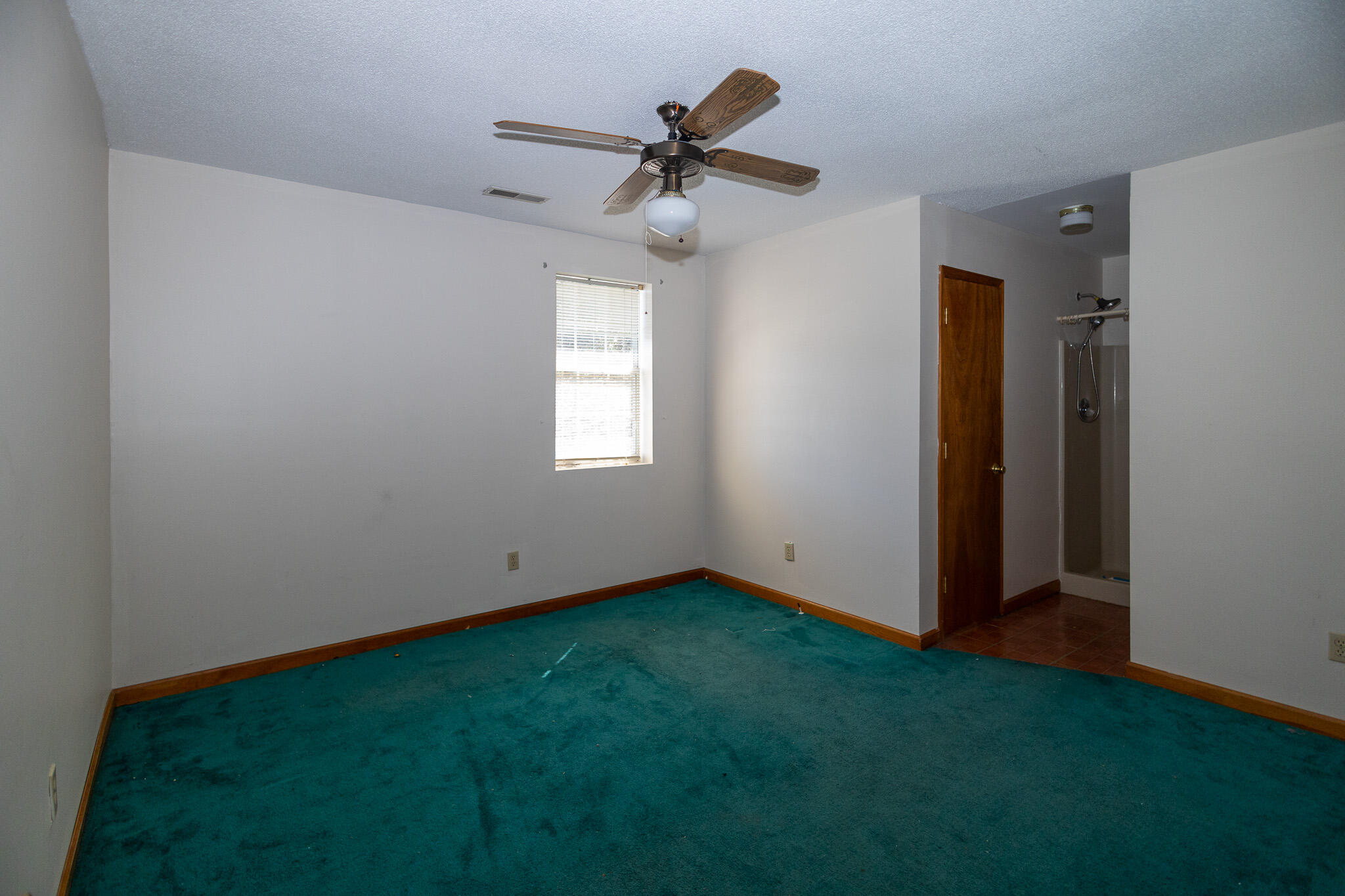389 Maggie Road Mount Pleasant, SC 29464 - Photo 5 of 8 EOSR0069