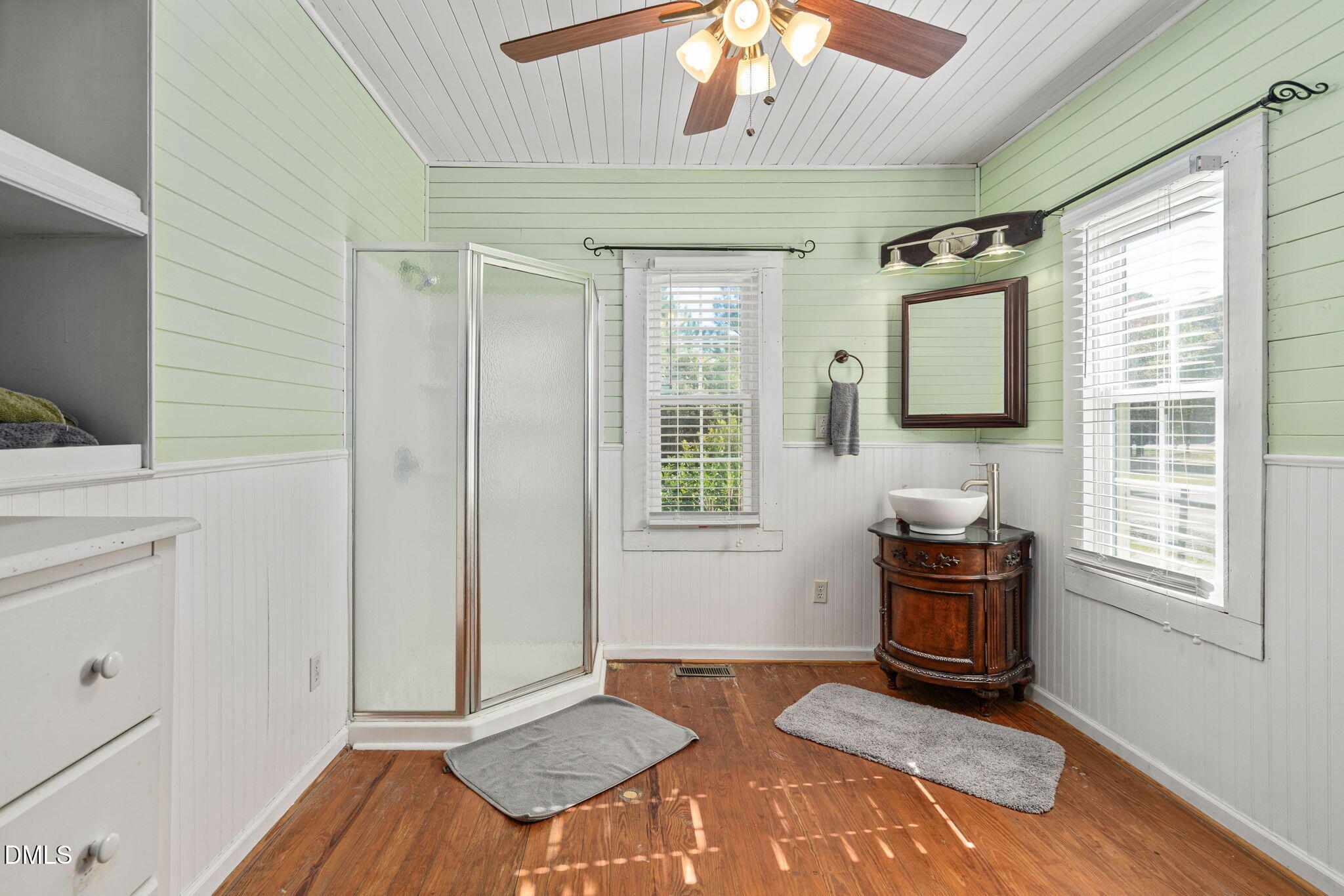 125 Branch Chapel Church Road Selma, NC 27576 - Photo 18 of 39 a view of livingroom with hardwood