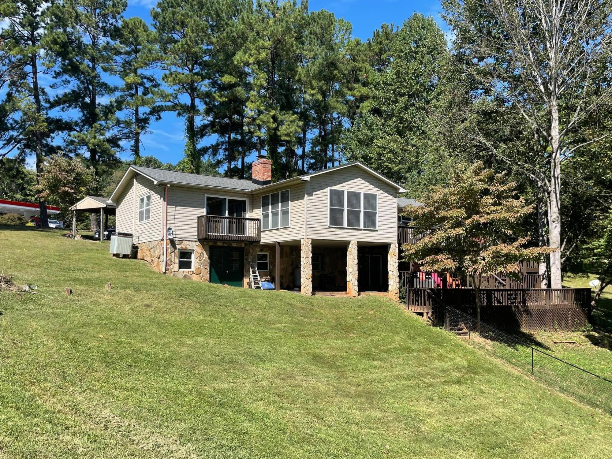 16448 Moneta Road Moneta, VA 24121 - Photo 31 of 34 IMG_9294