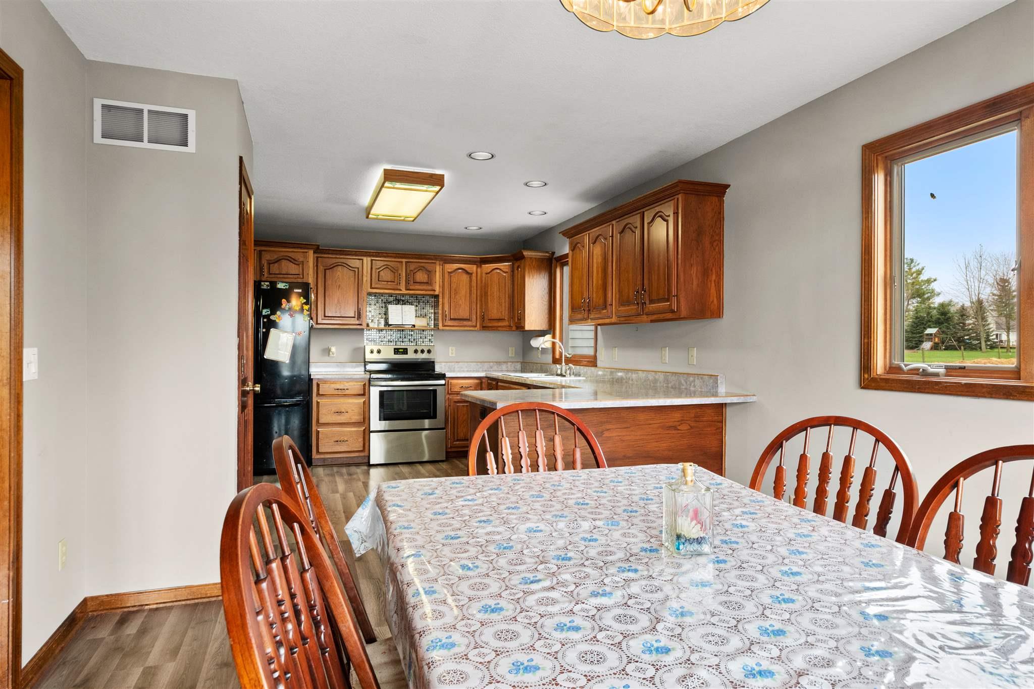 22005 Ward Road Woodburn, IN 46797 - Photo 11 of 36