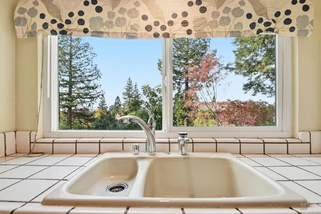 $850,000 | 4860 Parktrail Drive, Santa Rosa, CA 95405