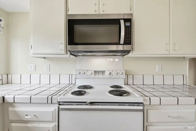 $850,000 | 4860 Parktrail Drive, Santa Rosa, CA 95405