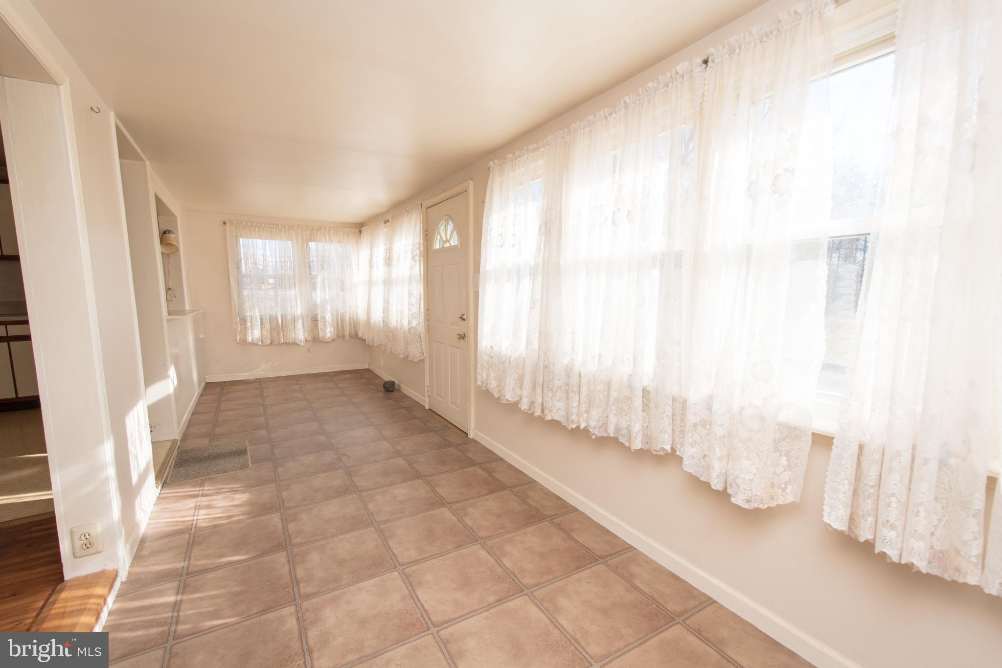 4022 West 7th Street Trainer, PA 19061 - Photo 5 of 49 a view of entryway with natural light