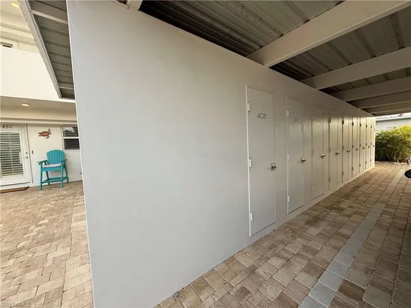 $595,000 | 408 Broad Avenue South, Unit H408, Naples, FL 34102