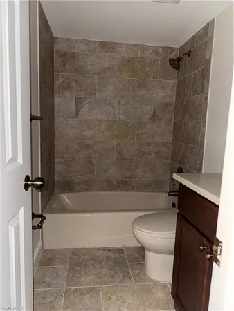 $595,000 | 408 Broad Avenue South, Unit H408, Naples, FL 34102